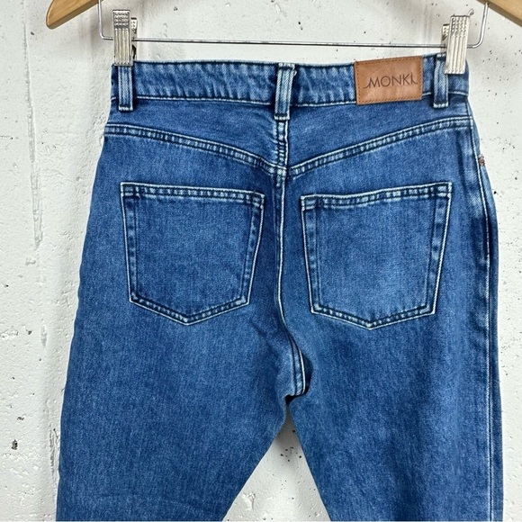 Monki Size 26 Kimono High Waist Raw Hem Distressed Ankle Jeans - Picture 7 of 13